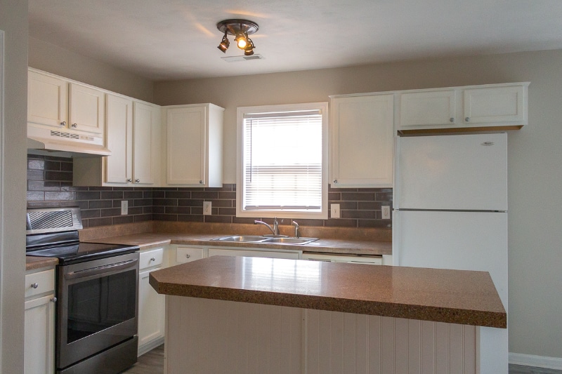 Building Photo - 85 Charleston Ln