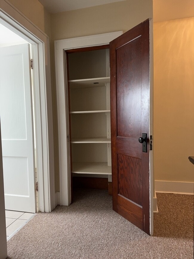 Building Photo - 115 W Crystal Lake Ave