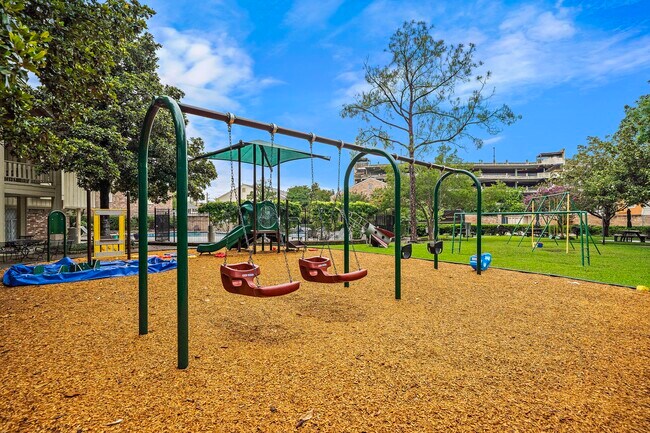 Building Photo - 6434 Burgoyne Rd