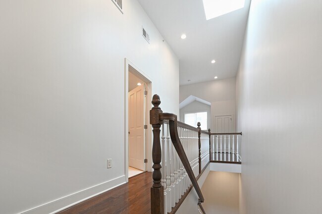 Building Photo - 4059 St Johns Way