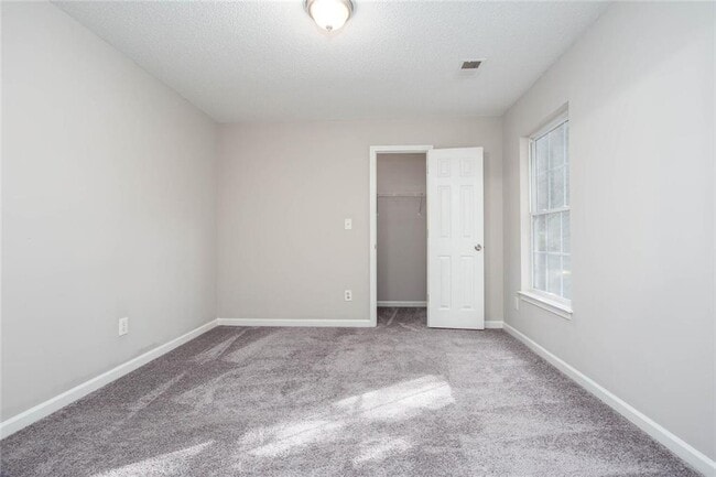 Building Photo - 3176 Macedonia Station Dr SW