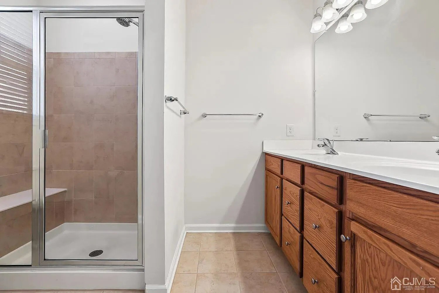 master full bathroom 2 - 14 Fleet St