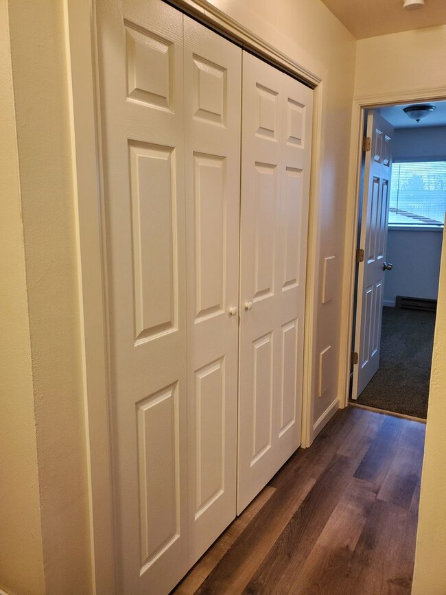 Building Photo - Duplex