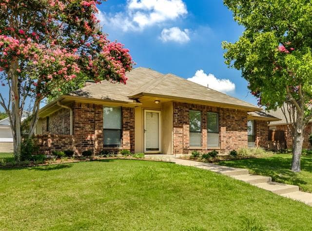 Primary Photo - 331 Aspenway Dr