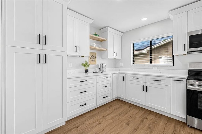 Building Photo - Charming 3-Bedroom Home with Large Fenced ...