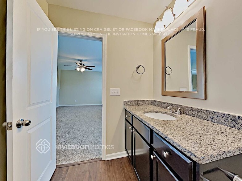 Building Photo - 111 Louden Dr