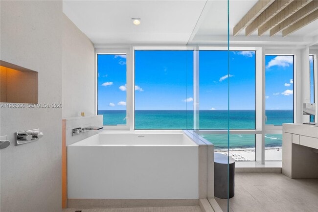 Building Photo - 102 24th St