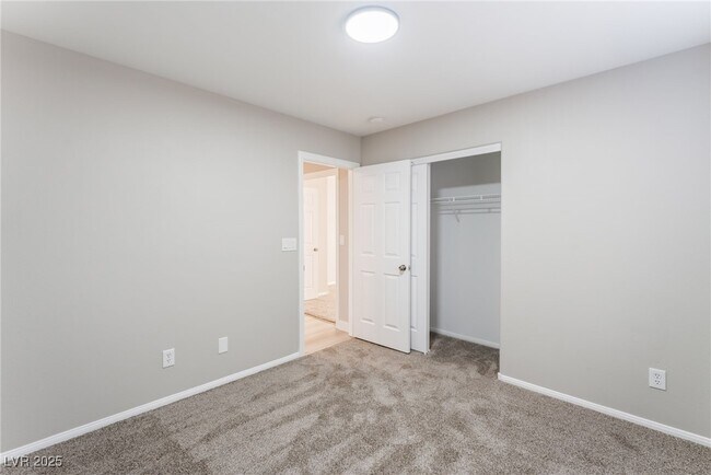 Building Photo - 2723 Mossy Oaks Ln