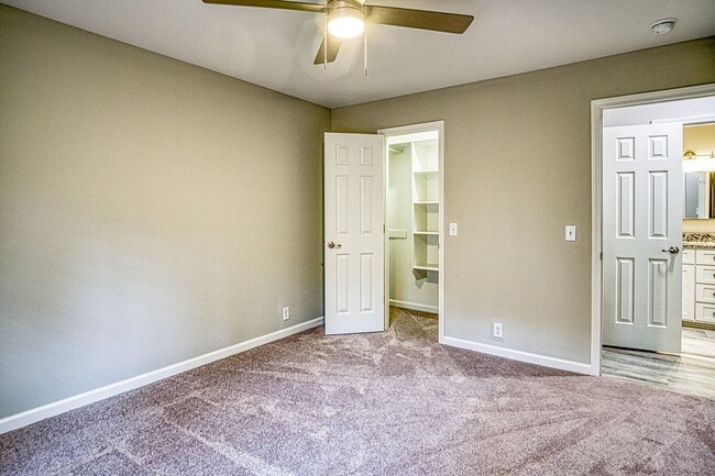 Building Photo - 49 Destino Way