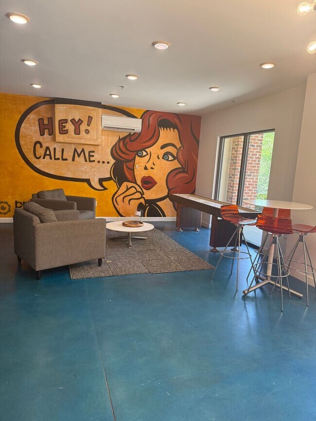 Building Photo - Furnished 2 Bedroom in Winstead Commons! Convenient to Lawndale Dr, Battleground Ave, and More!