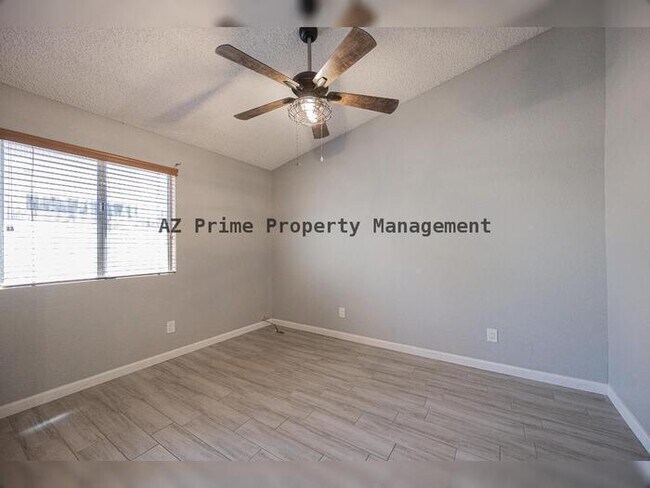 Building Photo - 8870 W Villa Rita Dr