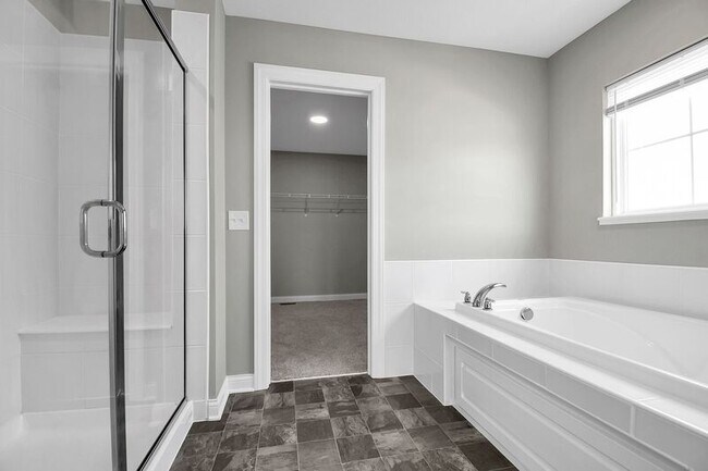 Building Photo - 568 Wellington Cross Drive