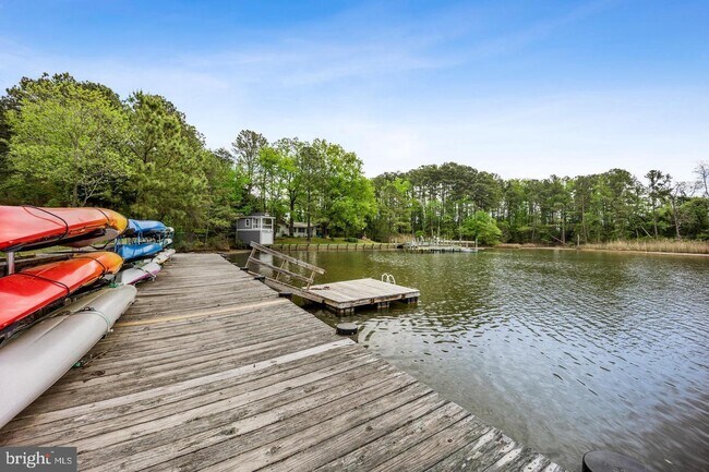 Building Photo - 634 Oyster Bay Pl