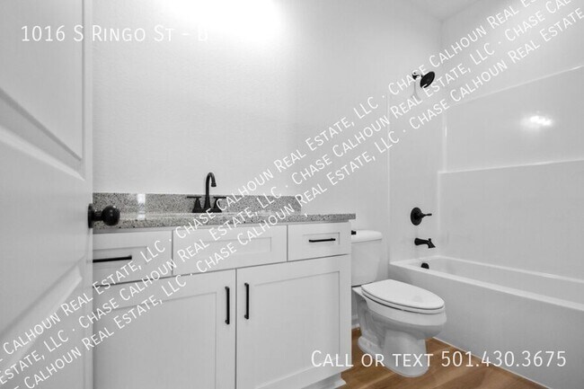 Building Photo - 1016 S Ringo St