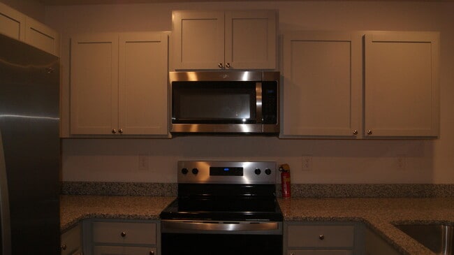 Building Photo - 188 Wall St