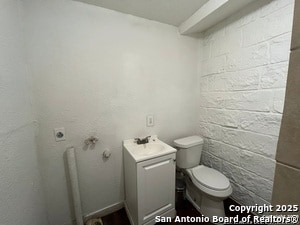 Building Photo - 443 Bundy St
