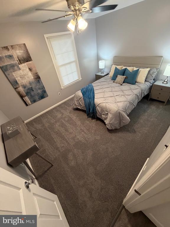 Building Photo - 102 Stonehurst Ct