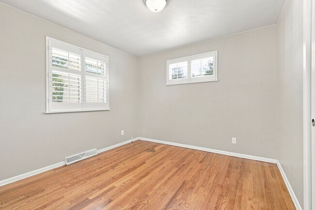Building Photo - Outstanding Ranch Style home in Arvada!