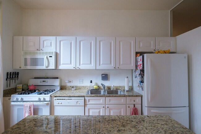 Building Photo - 208 W Washington St