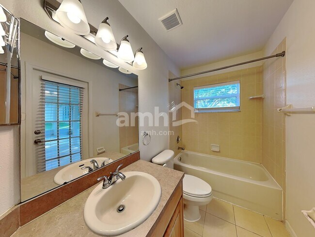 Building Photo - 4528 Portobello Cir