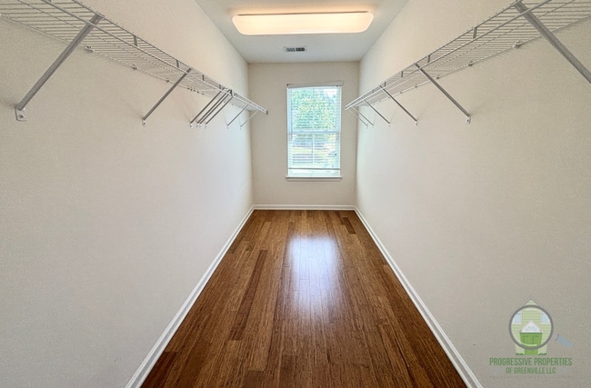 Building Photo - 253 Barbours Lane