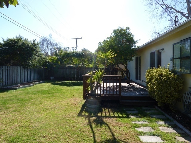 Building Photo - 380 Santa Barbara Shores Dr