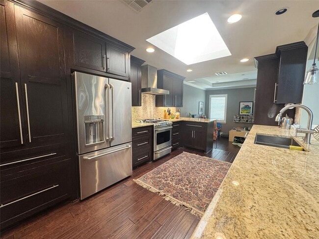 Building Photo - 4803 Woodside Dr