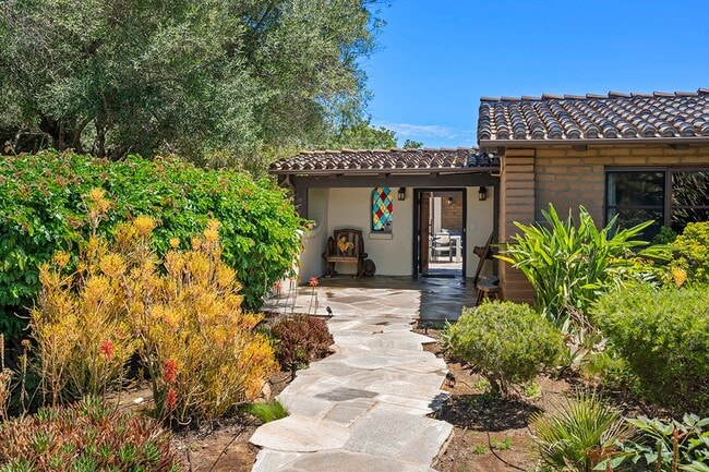 Primary Photo - This Beautiful Hacienda Style Home combine...