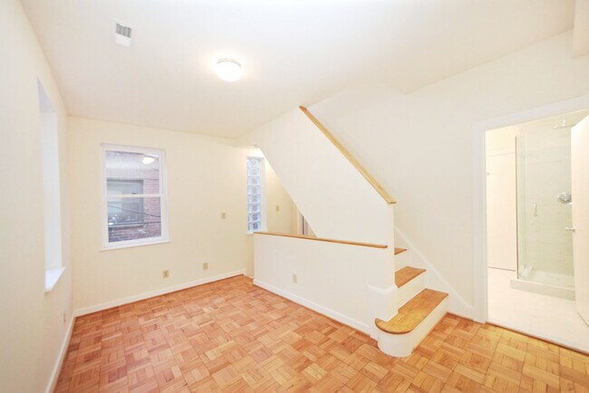 Building Photo - 1221 N St NW