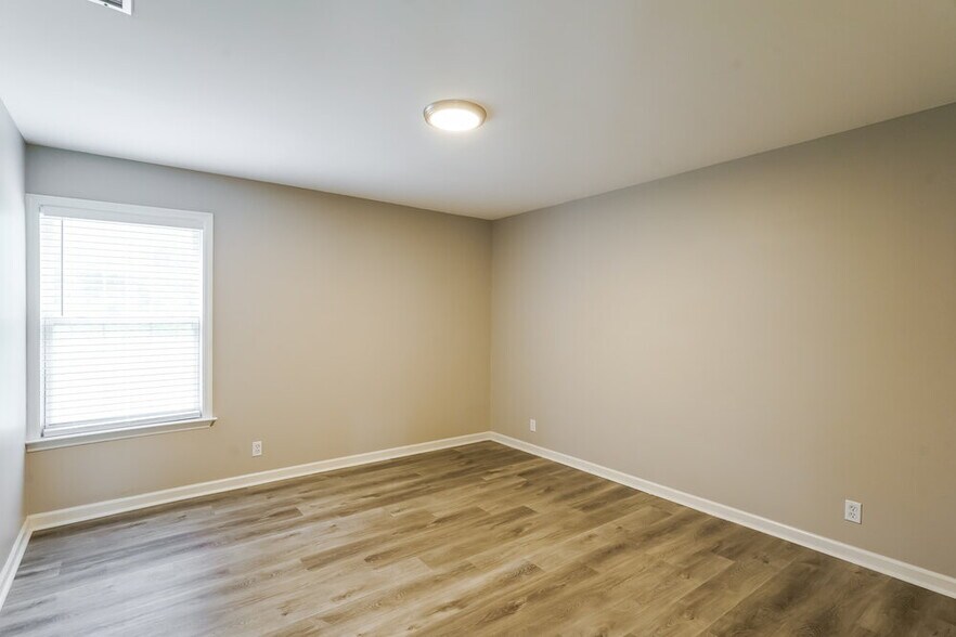 Building Photo - 1212 Orchard Mountain Ct