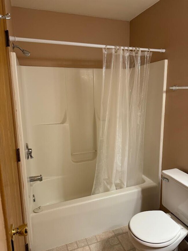 Building Photo - 46 E Jackson St