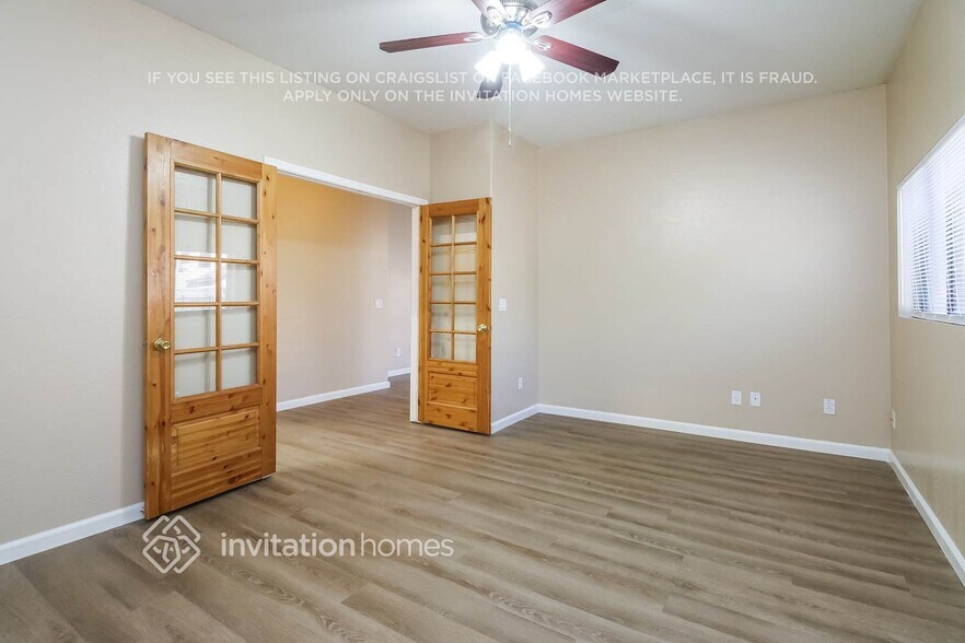 Building Photo - 11458 E Ramblewood Ave