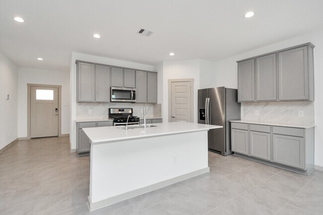 Building Photo - 4010 Elk Crk Ct