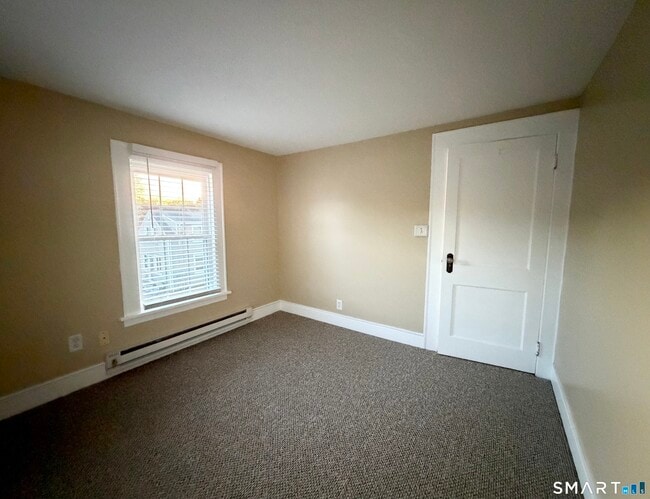 Building Photo - 38 Twining St