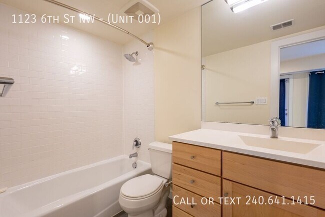 Building Photo - 1123 6th St NW