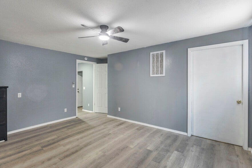 Bedroom 3 - 1014 S Chester St