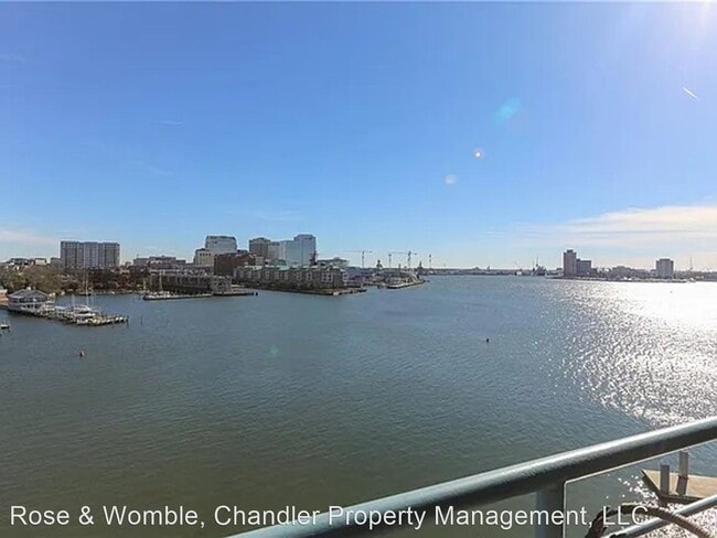 Building Photo - 1 br, 1 bath House - 40 Rader St #411