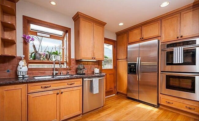 Building Photo - 2961 South Ct