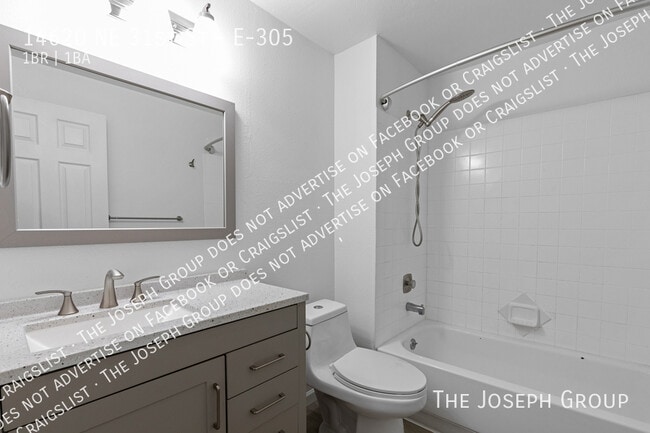 Building Photo - 14620 NE 31st St