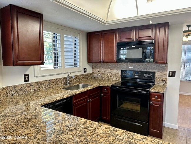 Building Photo - 113 Wood Duck Cir