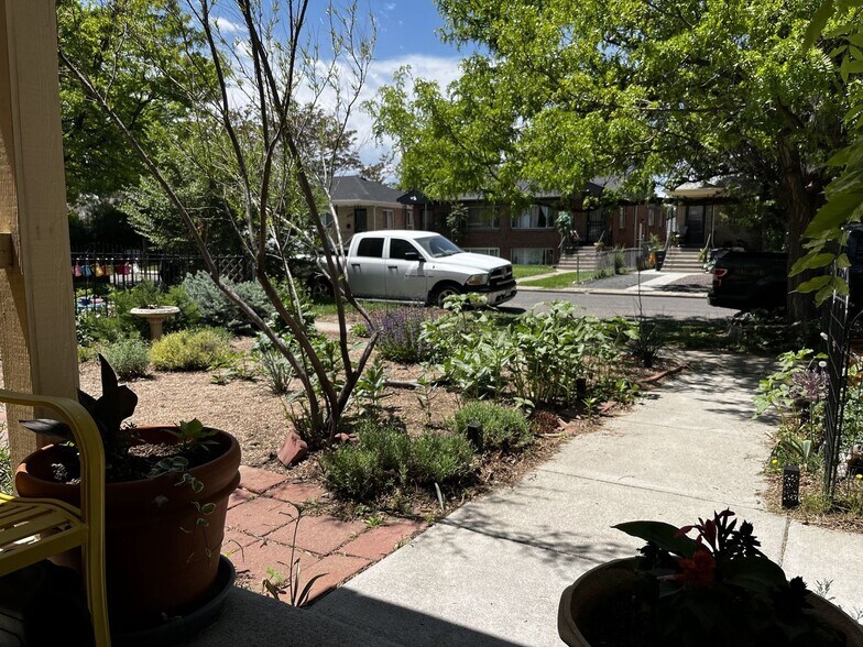 Building Photo - 1580 Tamarac St