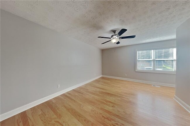 Building Photo - 4970 Turtle Rock Dr