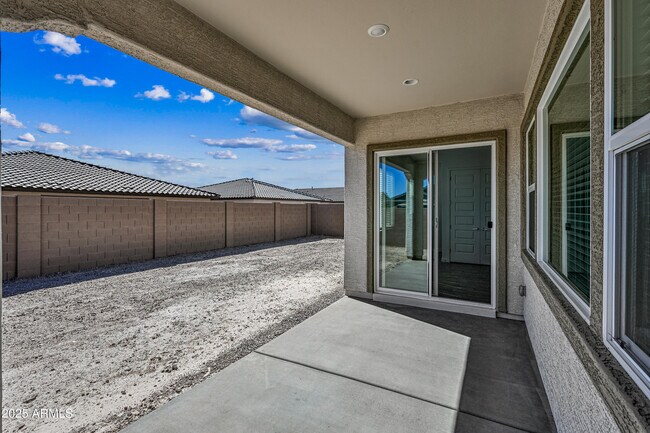 Building Photo - 14913 W Cottontail Ln