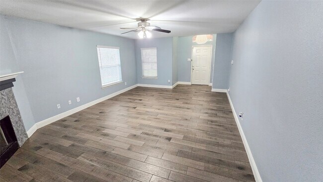 Building Photo - 6310 Macquarie Dr