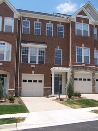 Building Photo - 4 Bedroom Townhome & Garage - Ashburn