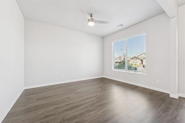 Building Photo - 520 NW 176th Terrace