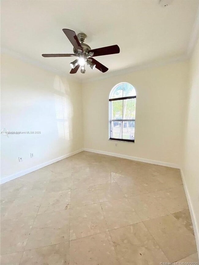 Building Photo - 11350 NW 82nd Terrace