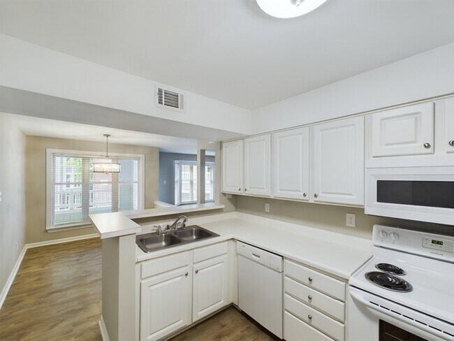 Building Photo - 1041 Wirewood Dr