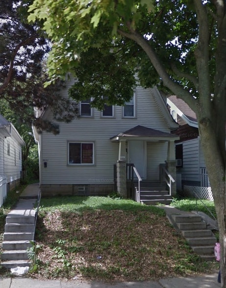 Primary Photo - 3203 N 16th St