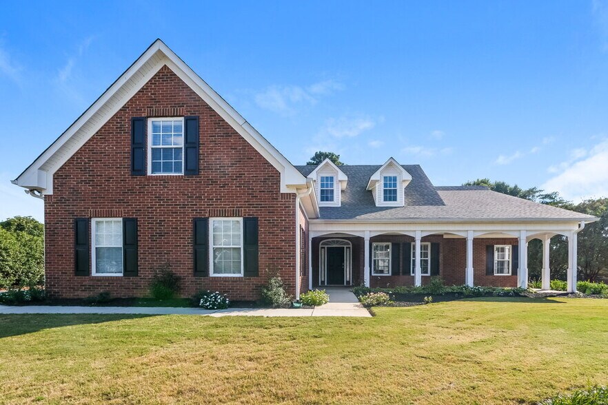 Primary Photo - 362 Whitney Ln